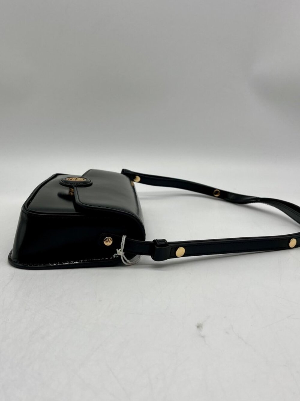 Tory Burch Black Leather Robinson Spazzolato East/Weat Shoulder Bag - Picture 3 of 10